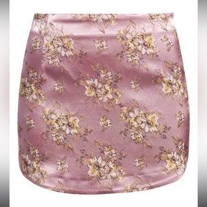 Free People Embroidered Floral Miniskirt in Pink (size 6)